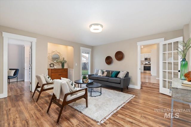 1544 E Falcon Rim Ct, Eagle, ID 83616