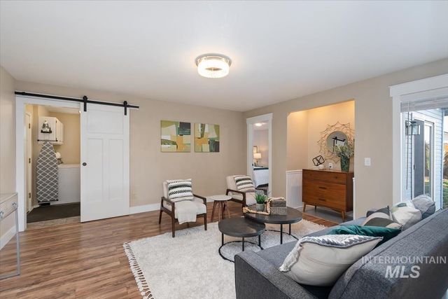 1544 E Falcon Rim Ct, Eagle, ID 83616