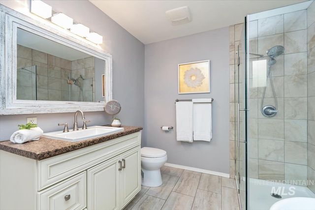 1544 E Falcon Rim Ct, Eagle, ID 83616