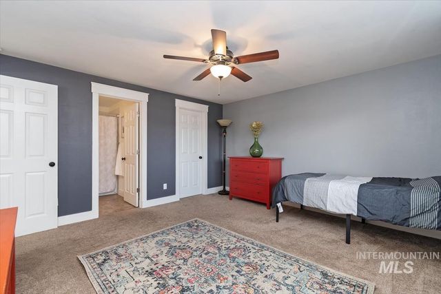 1544 E Falcon Rim Ct, Eagle, ID 83616