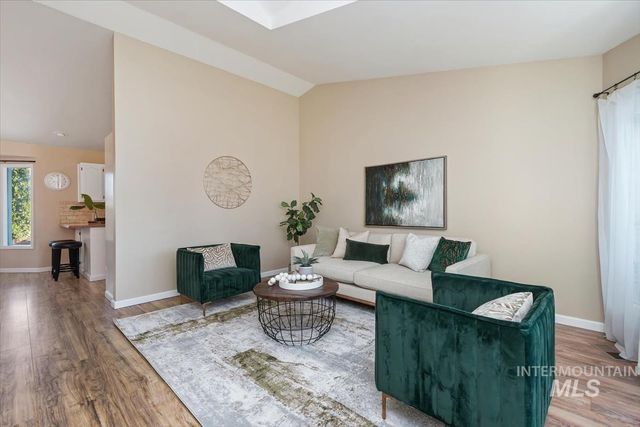 1544 E Falcon Rim Ct, Eagle, ID 83616