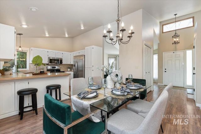 1544 E Falcon Rim Ct, Eagle, ID 83616