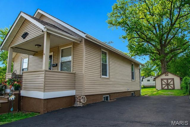 3241 Coles Avenue, St Louis, MO 63114
