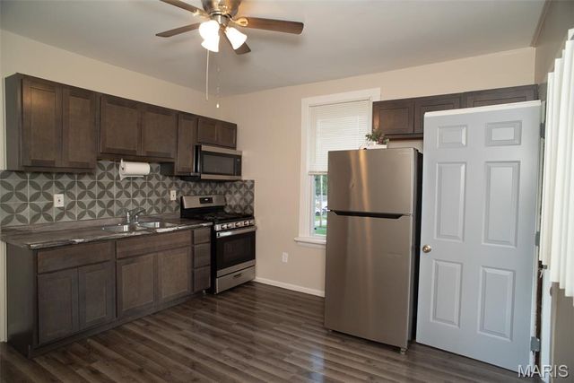 3241 Coles Avenue, St Louis, MO 63114
