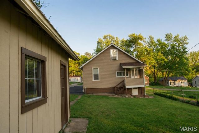 3241 Coles Avenue, St Louis, MO 63114