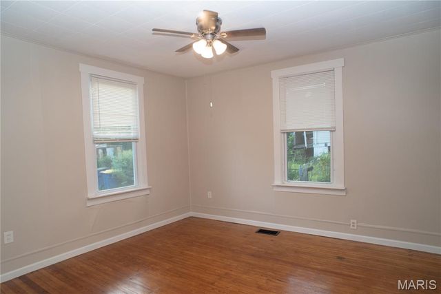 3241 Coles Avenue, St Louis, MO 63114