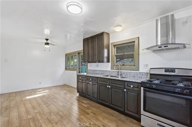 165 S Meridith Avenue, Pasadena, CA 91106