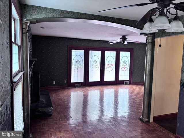 2350 N PARKVIEW DR, West Norriton, PA 19403