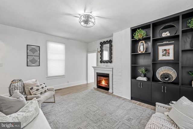 129 S CHURCH ST, Moorestown, NJ 08057