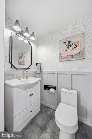 129 S CHURCH ST, Moorestown, NJ 08057