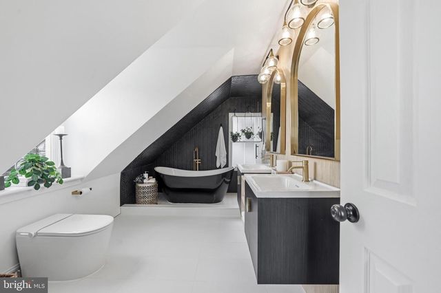 129 S CHURCH ST, Moorestown, NJ 08057