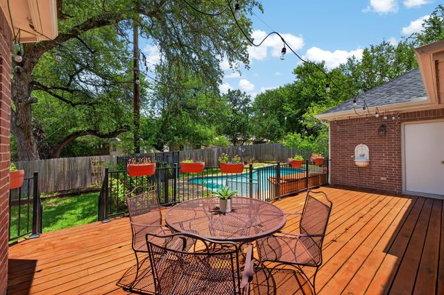 7804 Blue Lilly DR, Austin, TX 78759