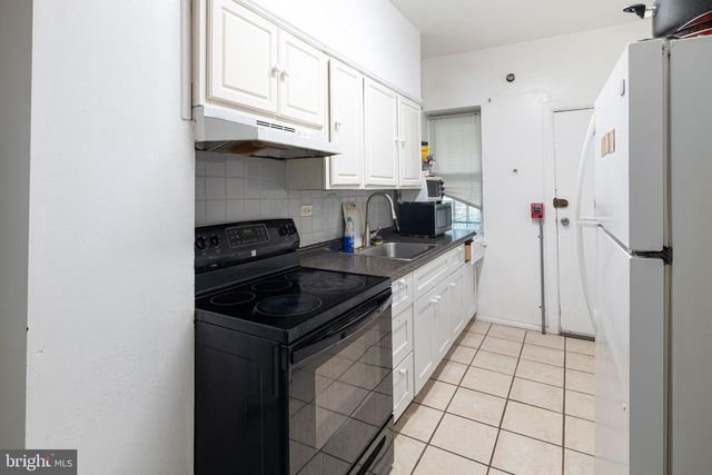 4815 WALNUT ST, Philadelphia, PA 19139