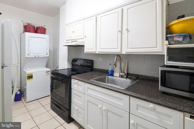 4815 WALNUT ST, Philadelphia, PA 19139
