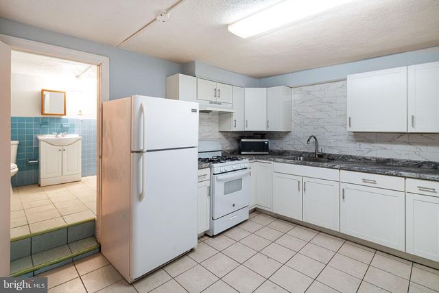 4815 WALNUT ST, Philadelphia, PA 19139