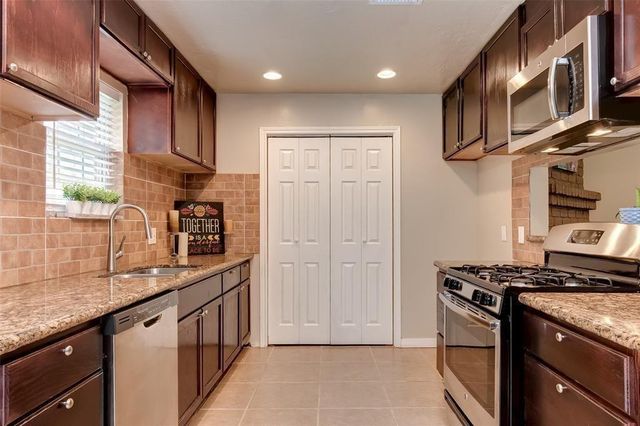 931 Grand Junction Drive, Katy, TX 77450