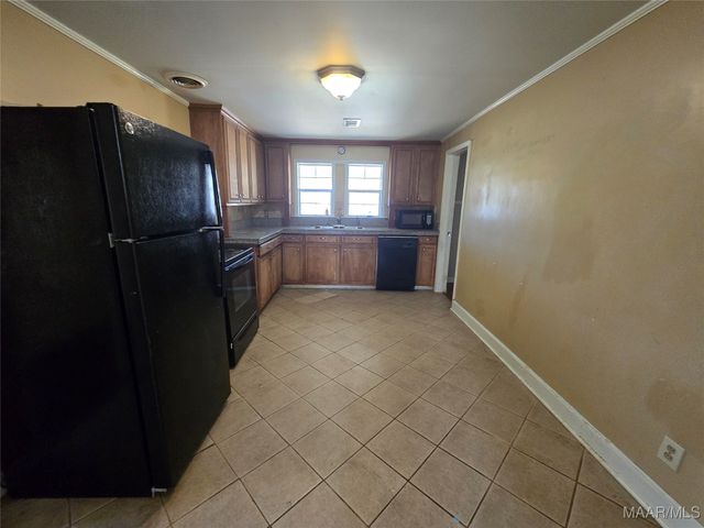 4097 Narrow Lane Road, Montgomery, AL 36111