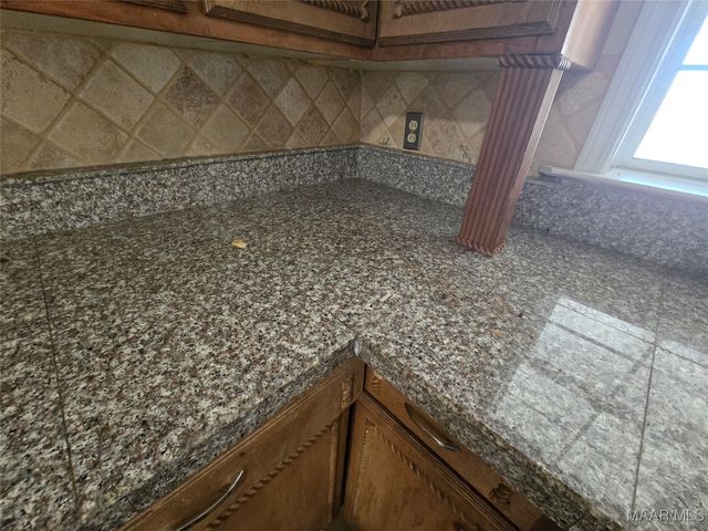 4097 Narrow Lane Road, Montgomery, AL 36111