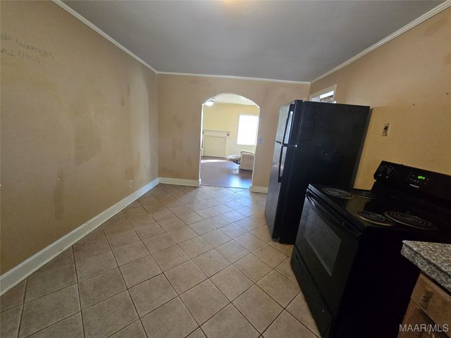 4097 Narrow Lane Road, Montgomery, AL 36111