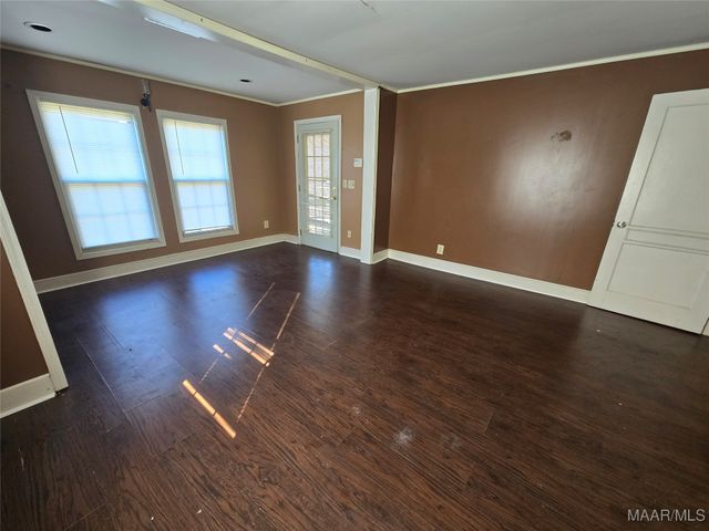 4097 Narrow Lane Road, Montgomery, AL 36111