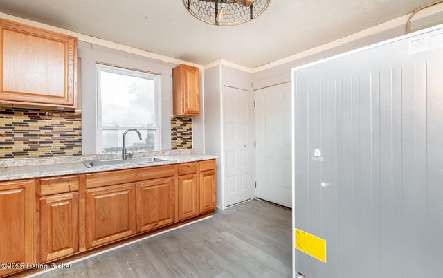 2024 Portland Ave, Louisville, KY 40203