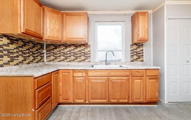 2024 Portland Ave, Louisville, KY 40203