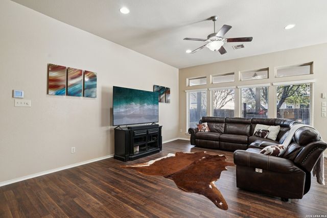 2993 Saddlehorn, Seguin, TX 78155