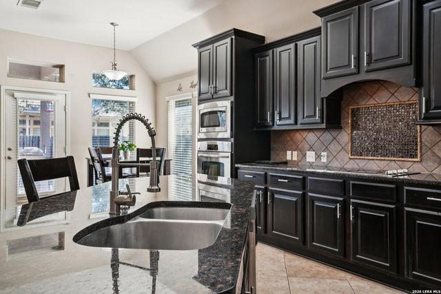 2993 Saddlehorn, Seguin, TX 78155