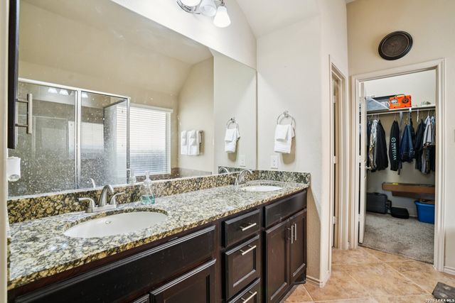 2993 Saddlehorn, Seguin, TX 78155