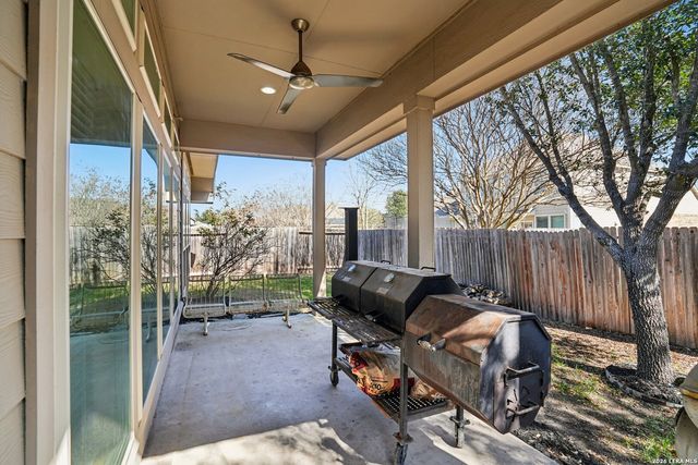 2993 Saddlehorn, Seguin, TX 78155