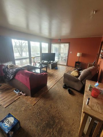 2128 State Street, Peru, IL 61354