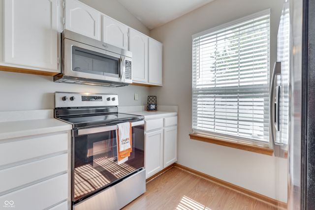 8526 Country Meadows Drive, Indianapolis, IN 46234