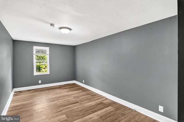 11 CONCORD AVE, Westville, NJ 08093