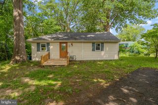 11 CONCORD AVE, Westville, NJ 08093