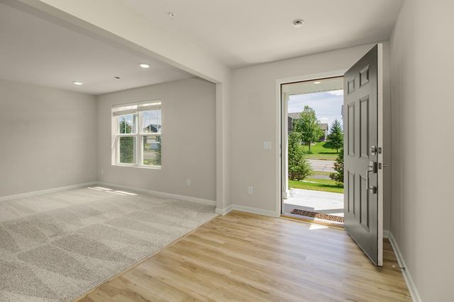5860 156th Street W, Apple Valley, MN 55124