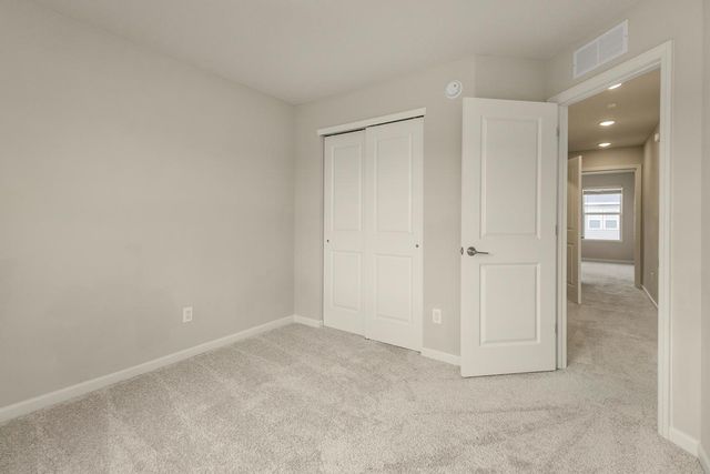 5860 156th Street W, Apple Valley, MN 55124