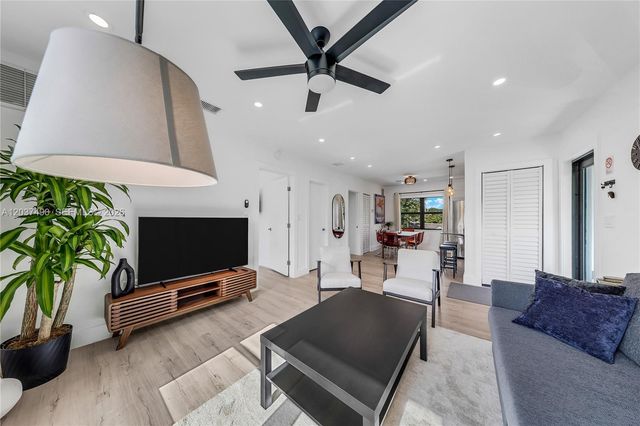 243 NW 32nd Street, Miami, FL 33127