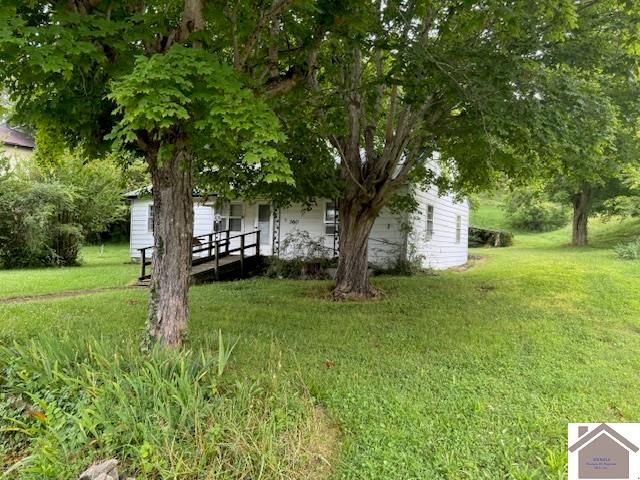 360 Boyds Landing Rd, Cadiz, KY 42211