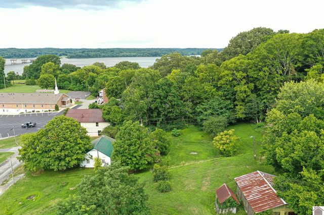 360 Boyds Landing Rd, Cadiz, KY 42211