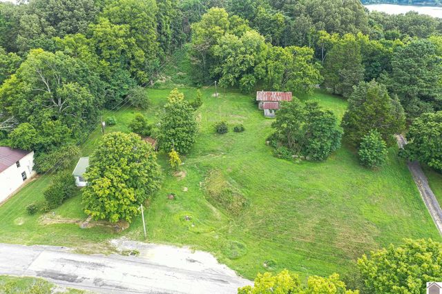 360 Boyds Landing Rd, Cadiz, KY 42211