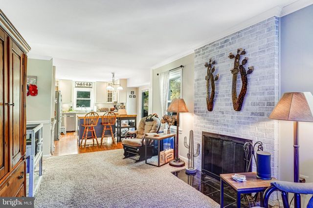 6302 SHIPLETT BLVD, Burke, VA 22015