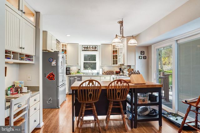 6302 SHIPLETT BLVD, Burke, VA 22015