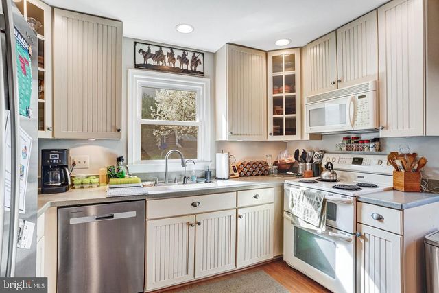 6302 SHIPLETT BLVD, Burke, VA 22015