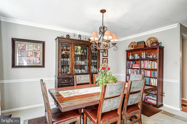 6302 SHIPLETT BLVD, Burke, VA 22015