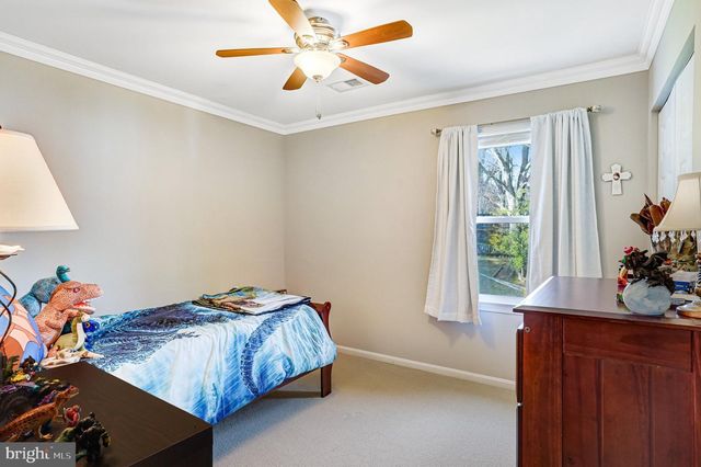 6302 SHIPLETT BLVD, Burke, VA 22015