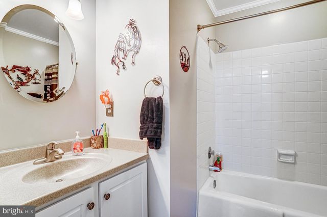 6302 SHIPLETT BLVD, Burke, VA 22015