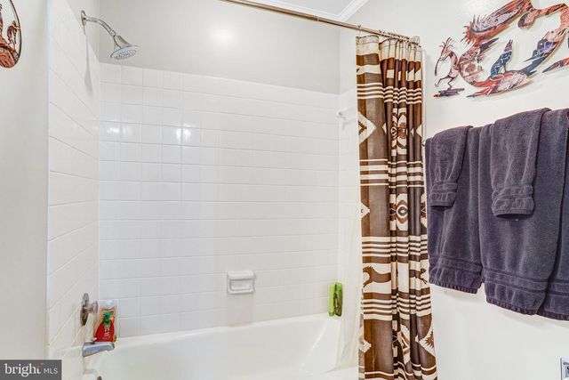 6302 SHIPLETT BLVD, Burke, VA 22015