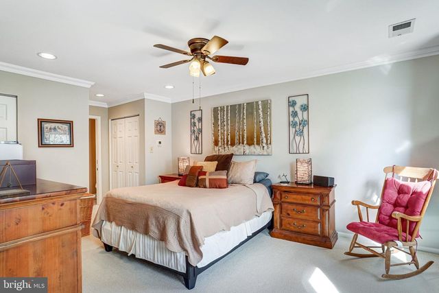 6302 SHIPLETT BLVD, Burke, VA 22015