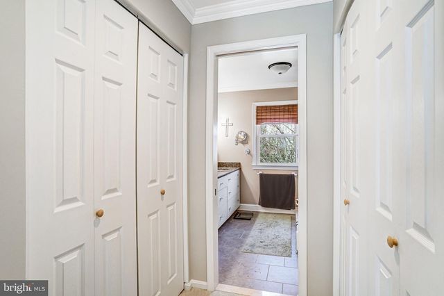 6302 SHIPLETT BLVD, Burke, VA 22015