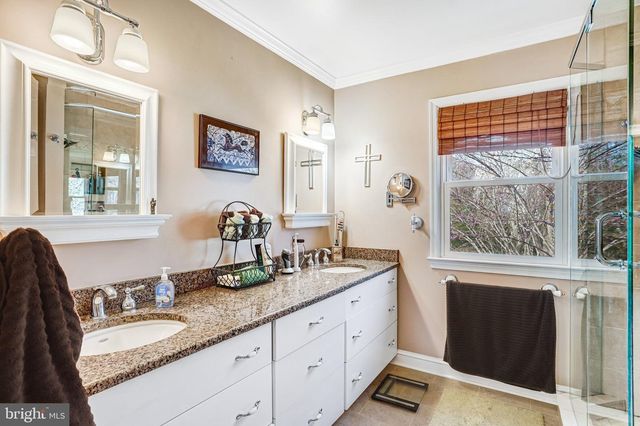 6302 SHIPLETT BLVD, Burke, VA 22015